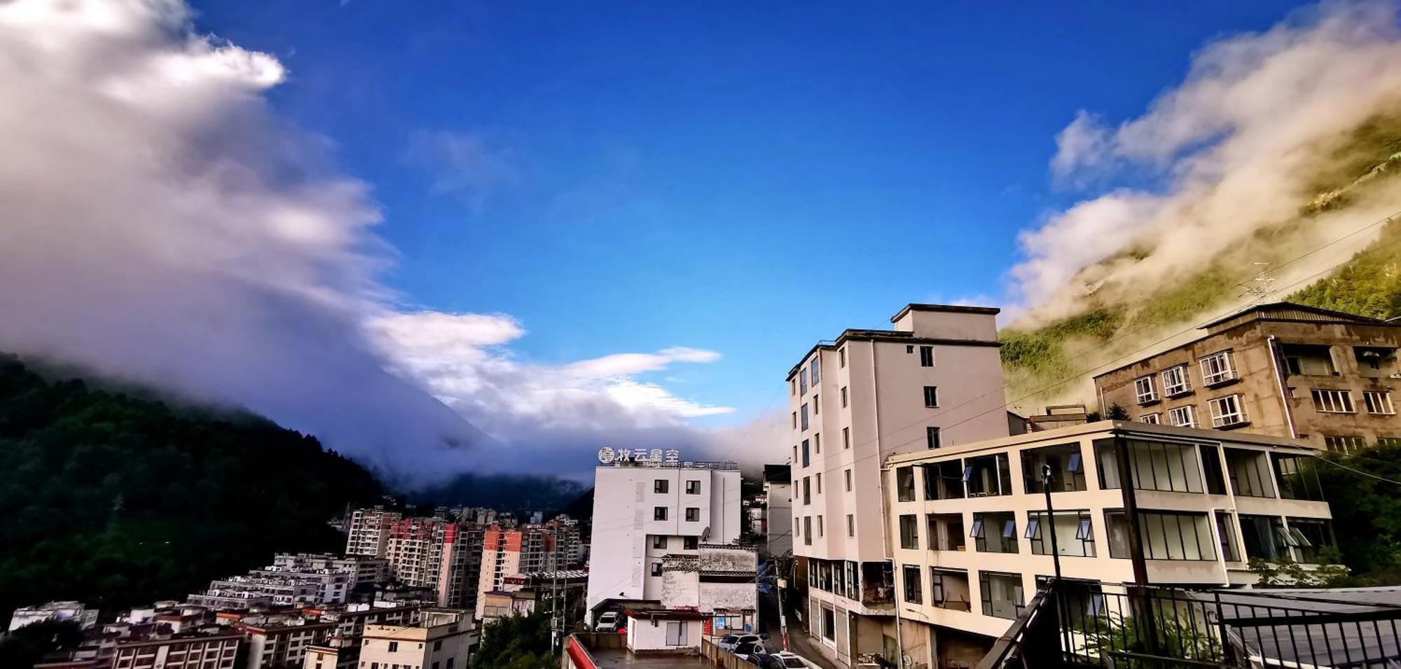 Kangding Guozhuang Nan Wu Hao Boutique Inn Экстерьер фото